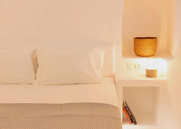 The Tefra By A Terre Cave 산토리니